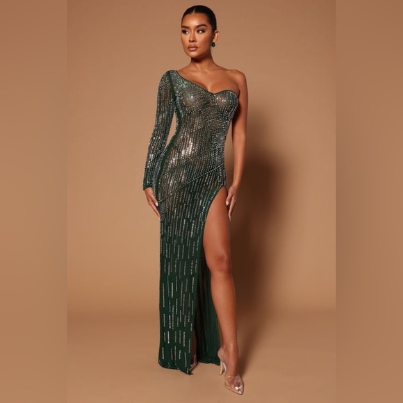 Fashion Nova Dresses & Skirts - NWT Fashion Nova Show Stunner Embellished Maxi Dress gown prom wedding hunter